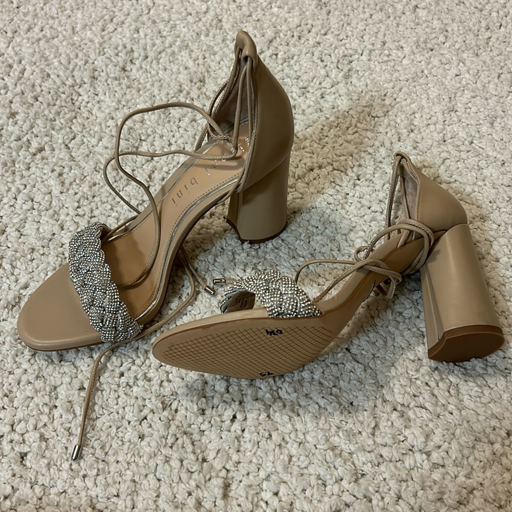ACCEPTING OFFERS! Brand new size 9.5 Gianni bini heels